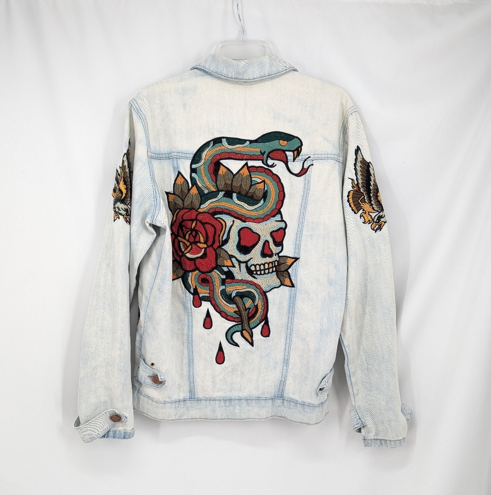 Reason Snakes And Roses Embroidered Denim Jacket Mens Size Medium